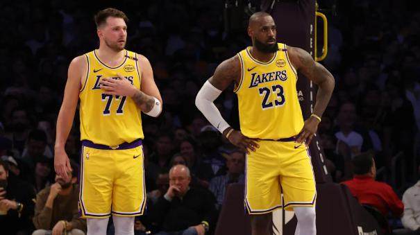 kaiyun体育-勒布朗缺席东契奇续约发布会 湖人双星关系破裂？