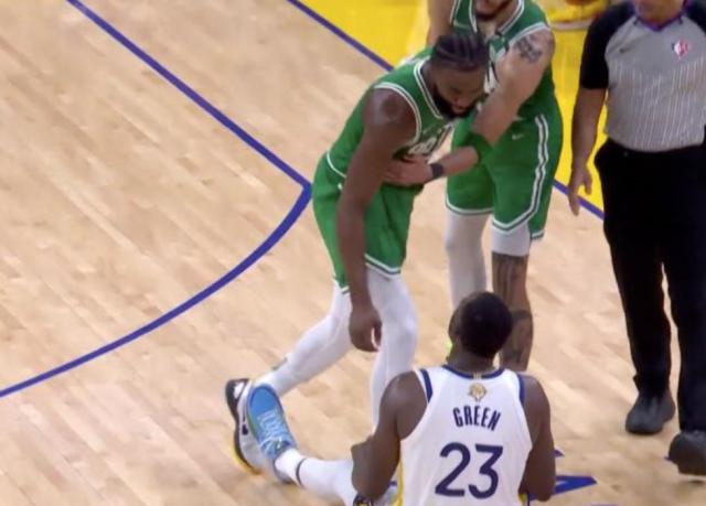 kaiyun-造18次失误拿到33分 勇士找到总决赛赢球最佳模板