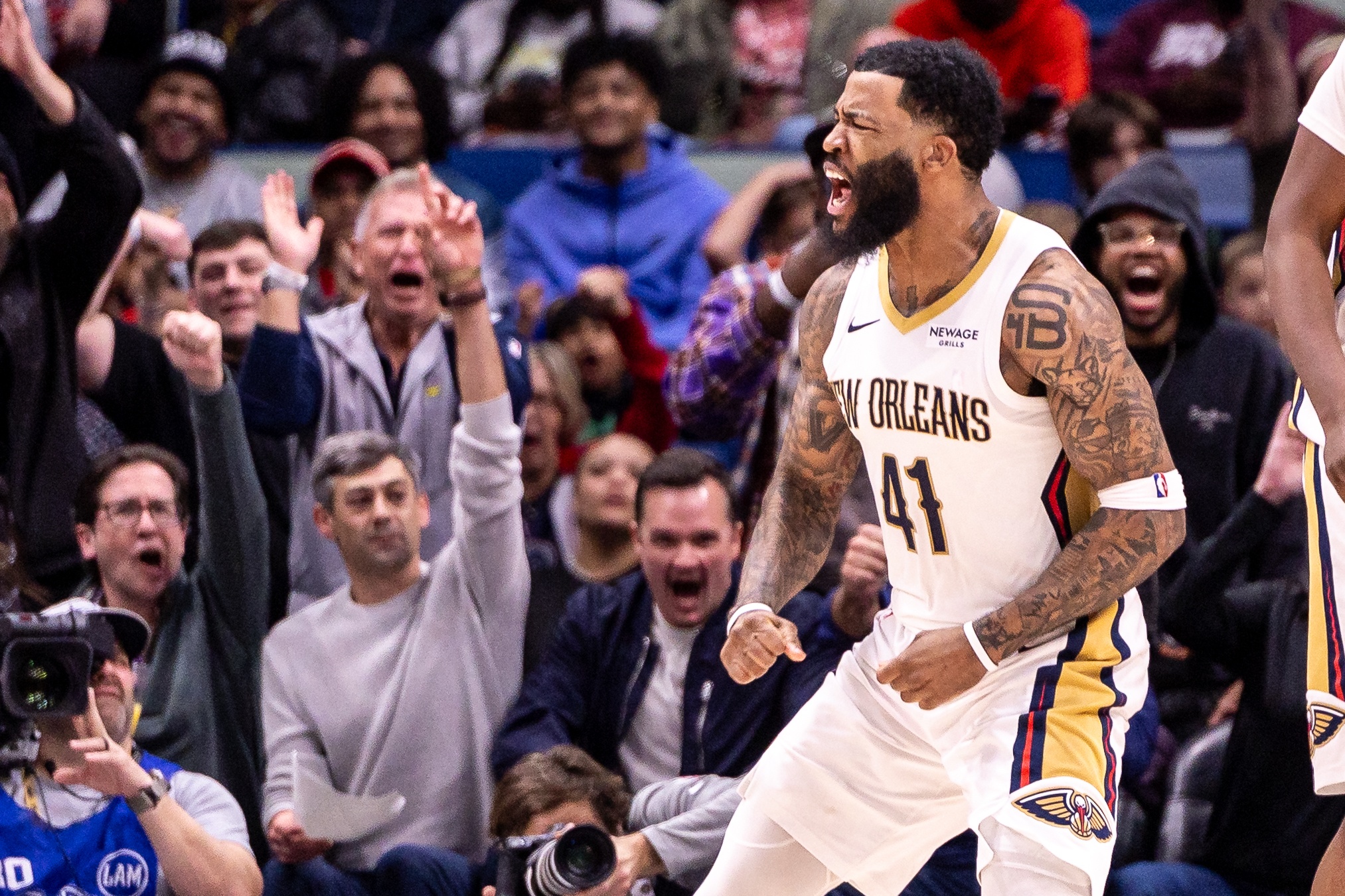 今天强无敌！萨迪克·贝20中13&amp;三分9中6 砍下36+4+4&amp;全场零失误