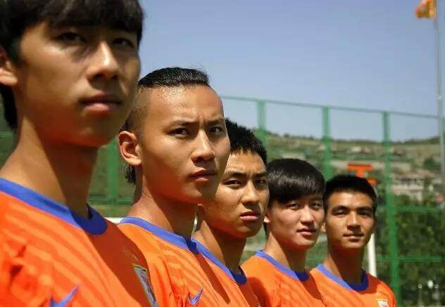 开云-后蒿时代93众将挑起泰山大梁：全力准备迎击广州队