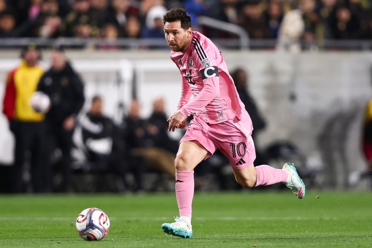 开云-公关专家：梅西受够了在巴萨主席大选中被利用，想参与他早参与了