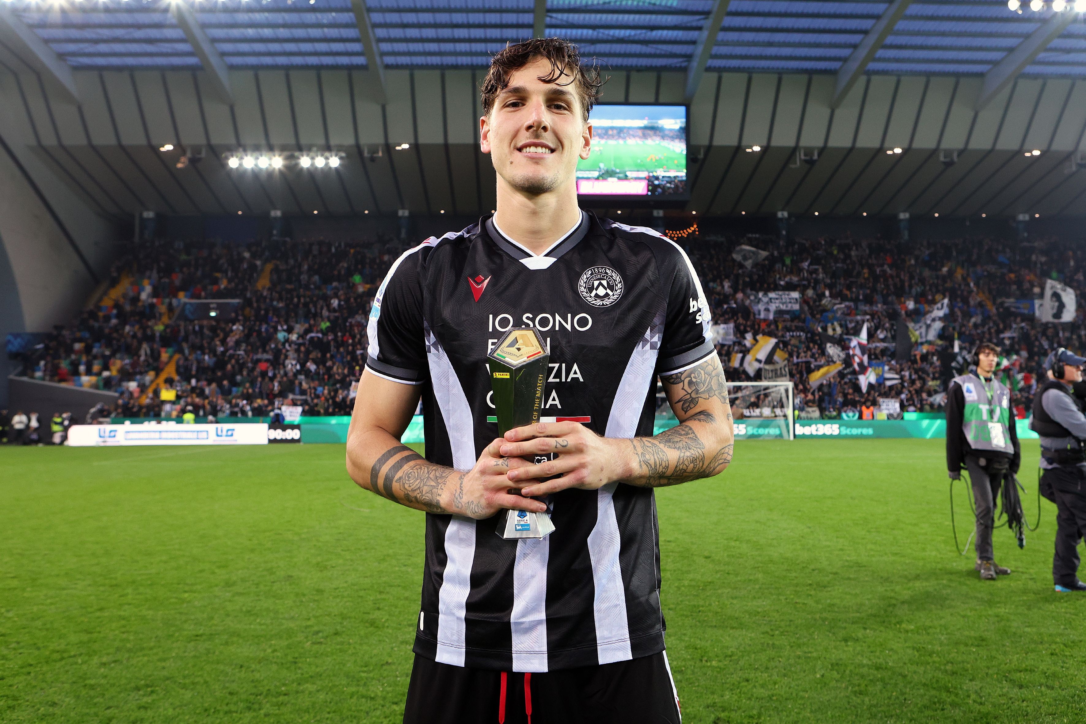 kaiyun-记者：乌迪内斯准备以1000万欧买断扎尼奥洛，米兰考虑引进他